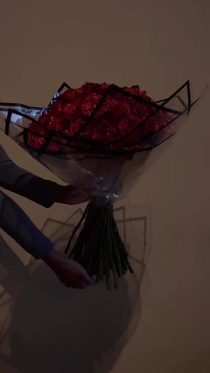 Corporate meeting room with carefully timed floral arrangements that maintain elegance throughout business hours